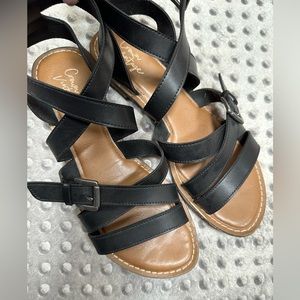 Crown Vintage Flat Sandals
